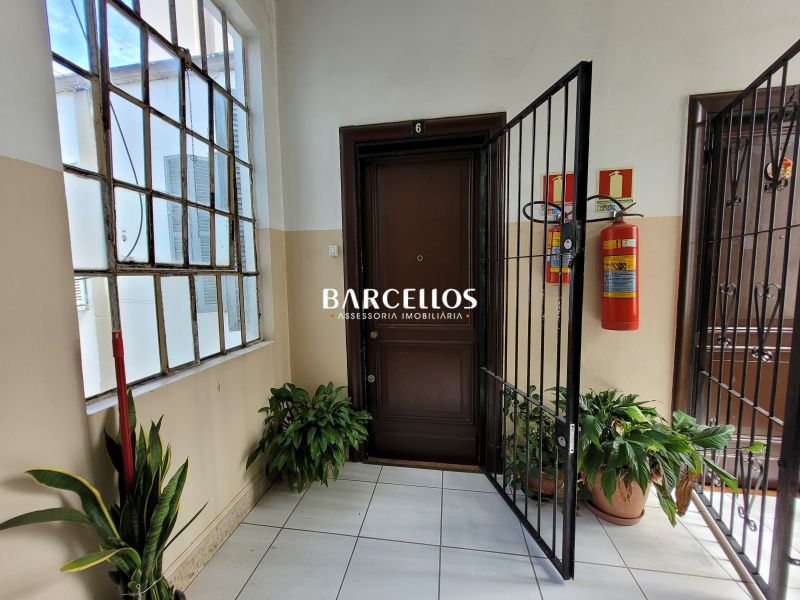 Apto com 3 quartos, 1 banheiro e 96m² à venda no bairro Centro, Porto Alegre