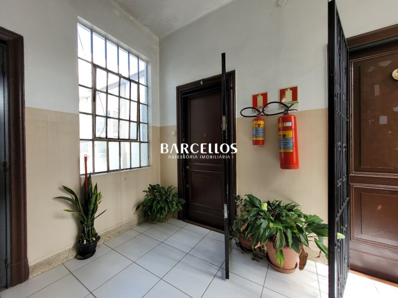 Apto com 3 quartos, 1 banheiro e 96m² à venda no bairro Centro, Porto Alegre