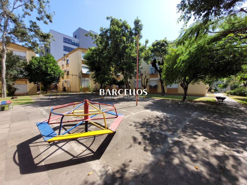 Apto com 2 quartos, 1 banheiro e 50m² à venda no bairro Passo D Areia, Porto Alegre