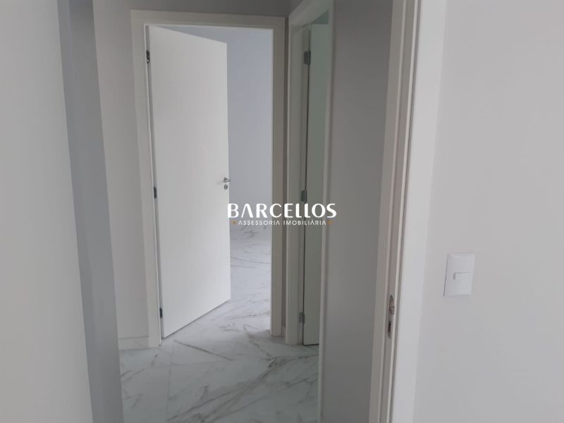 Conjunto com 1 quarto, 1 banheiro e 48m² à venda no bairro Centro, Porto Alegre