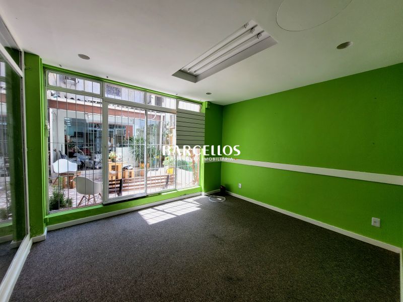 Loja com 1 quarto, 1 banheiro e 55m² à venda no bairro Independencia, Porto Alegre