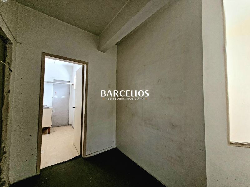 Loja com 1 quarto, 1 banheiro e 55m² à venda no bairro Independencia, Porto Alegre