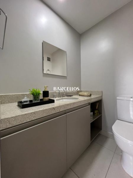 Apto com 2 quartos, 2 banheiros e 67m² à venda no bairro Cristal, Porto Alegre