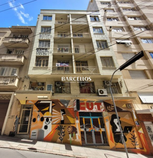 Apto com 2 quartos, 1 banheiro e 65m² à venda no bairro Independencia, Porto Alegre