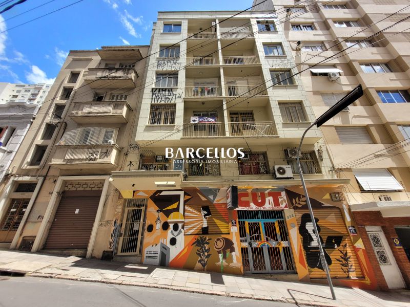 Apto com 2 quartos, 1 banheiro e 65m² à venda no bairro Independencia, Porto Alegre