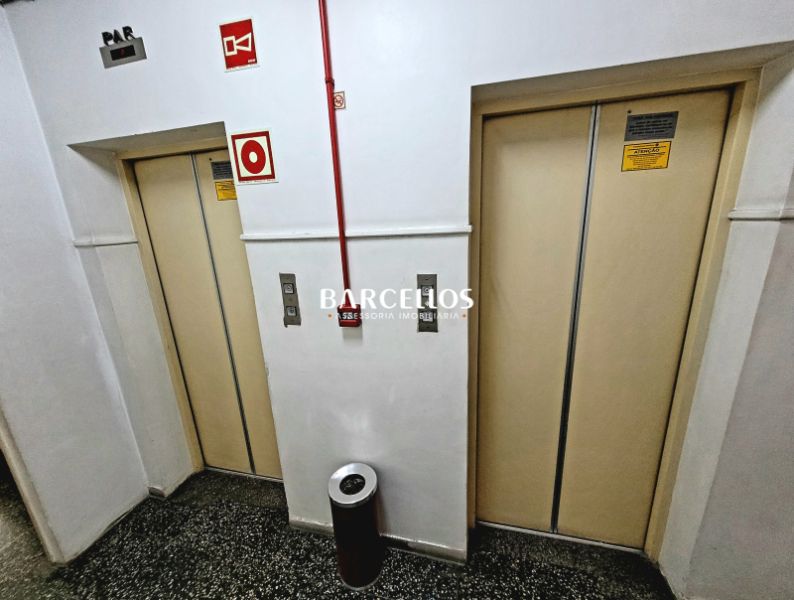 Sala com 1 quarto, 1 banheiro e 23m² à venda no bairro Centro, Porto Alegre