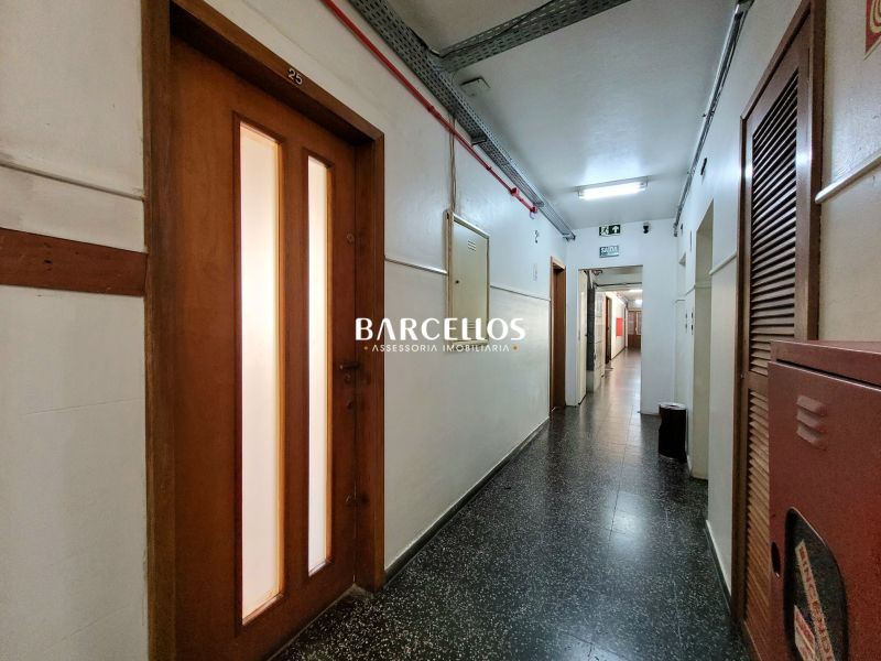 Sala com 1 quarto, 1 banheiro e 23m² à venda no bairro Centro, Porto Alegre