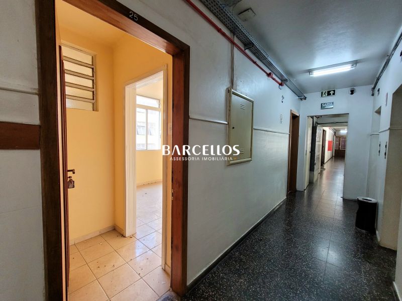 Sala com 1 quarto, 1 banheiro e 23m² à venda no bairro Centro, Porto Alegre