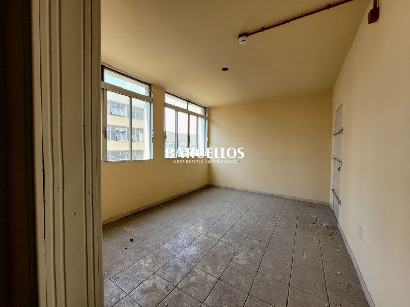 Sala com 1 quarto, 1 banheiro e 23m² à venda no bairro Centro, Porto Alegre