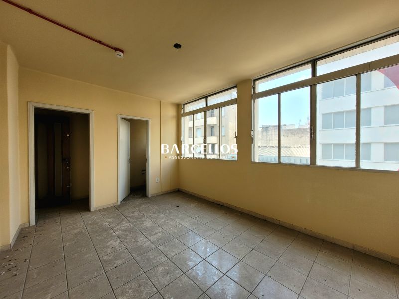 Sala com 1 quarto, 1 banheiro e 23m² à venda no bairro Centro, Porto Alegre