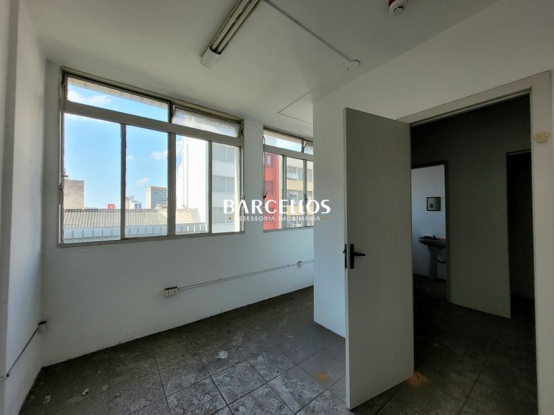 Sala com 1 quarto, 1 banheiro e 23m² à venda no bairro Centro, Porto Alegre