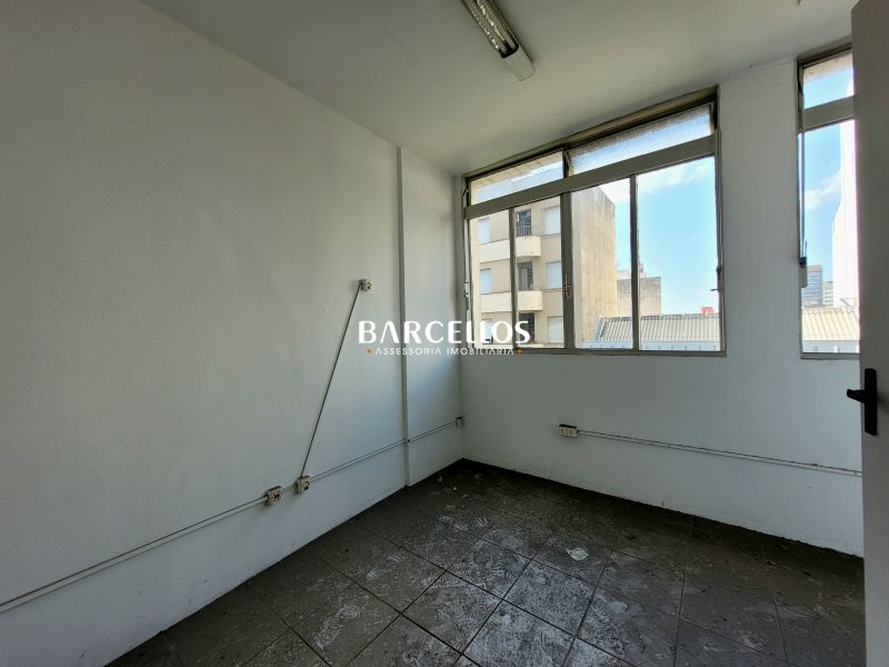 Sala com 1 quarto, 1 banheiro e 23m² à venda no bairro Centro, Porto Alegre
