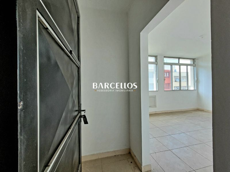 Sala com 1 quarto, 1 banheiro e 23m² à venda no bairro Centro, Porto Alegre