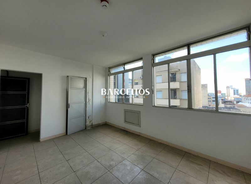 Sala com 1 quarto, 1 banheiro e 23m² à venda no bairro Centro, Porto Alegre