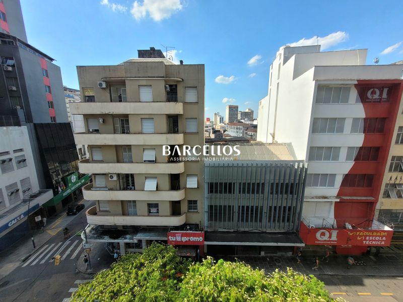 Sala com 1 quarto, 1 banheiro e 23m² à venda no bairro Centro, Porto Alegre