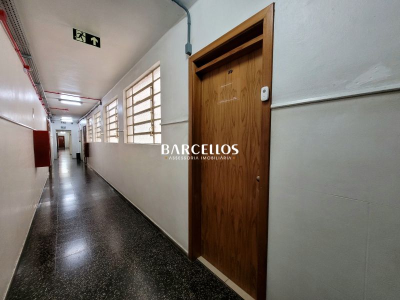 Sala com 1 quarto, 1 banheiro e 27m² à venda no bairro Centro, Porto Alegre