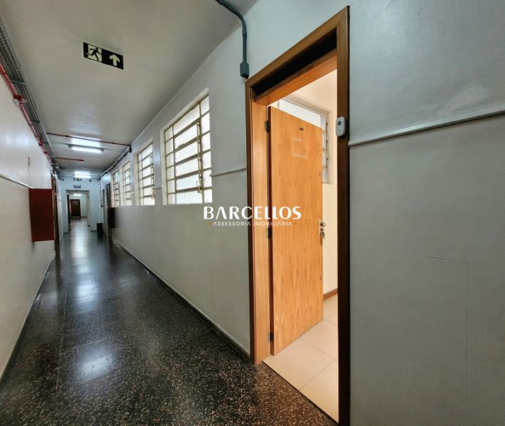 Sala com 1 quarto, 1 banheiro e 27m² à venda no bairro Centro, Porto Alegre