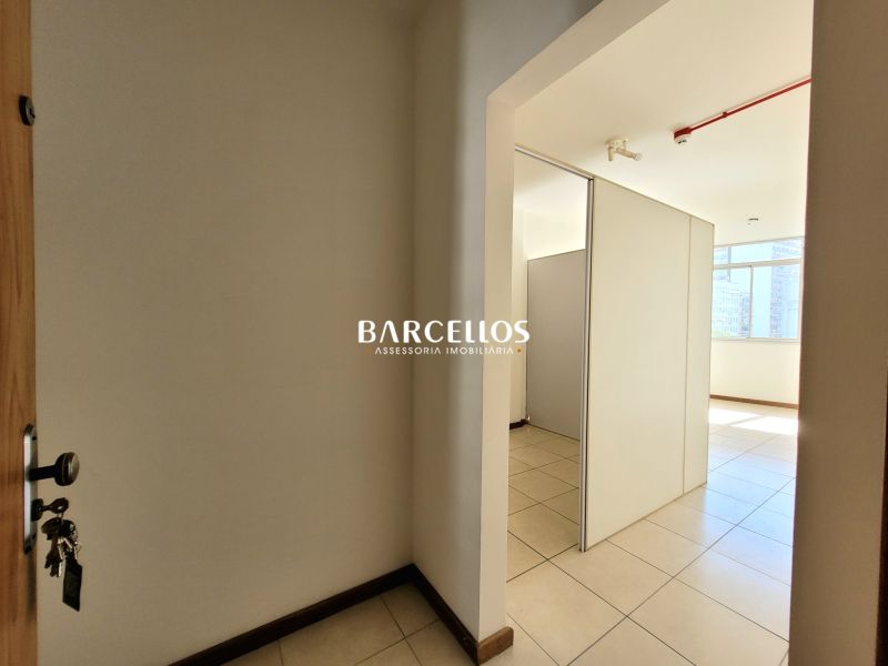 Sala com 1 quarto, 1 banheiro e 27m² à venda no bairro Centro, Porto Alegre