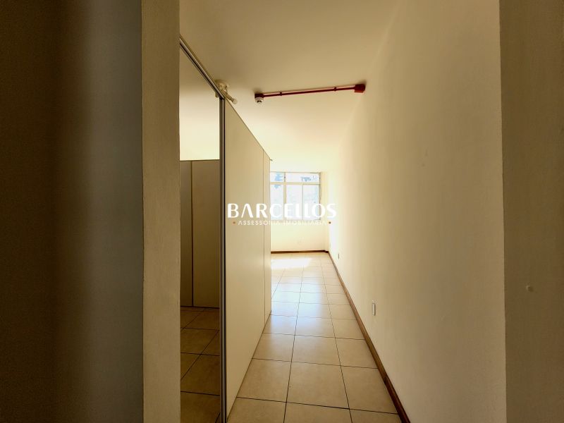 Sala com 1 quarto, 1 banheiro e 27m² à venda no bairro Centro, Porto Alegre