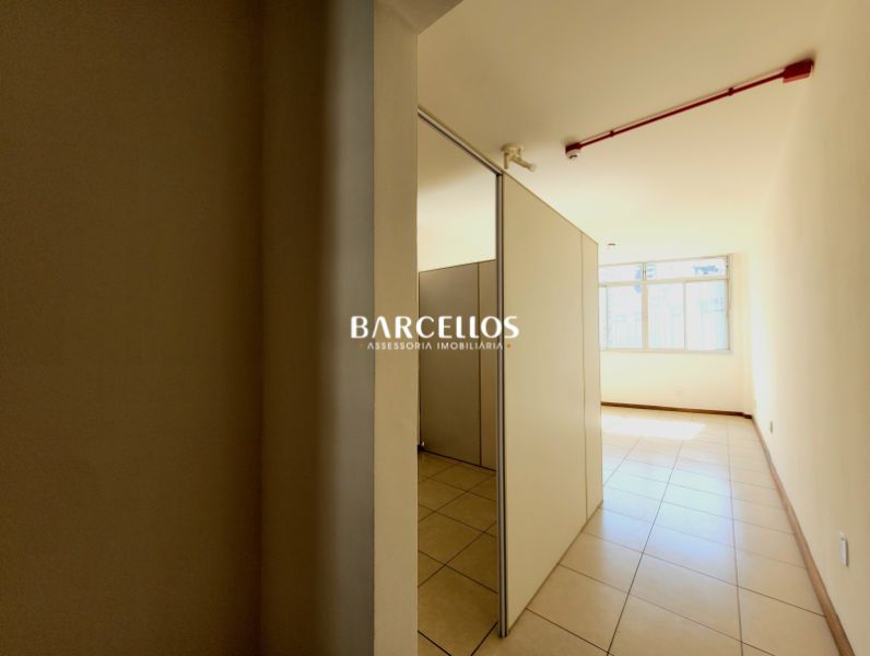 Sala com 1 quarto, 1 banheiro e 27m² à venda no bairro Centro, Porto Alegre
