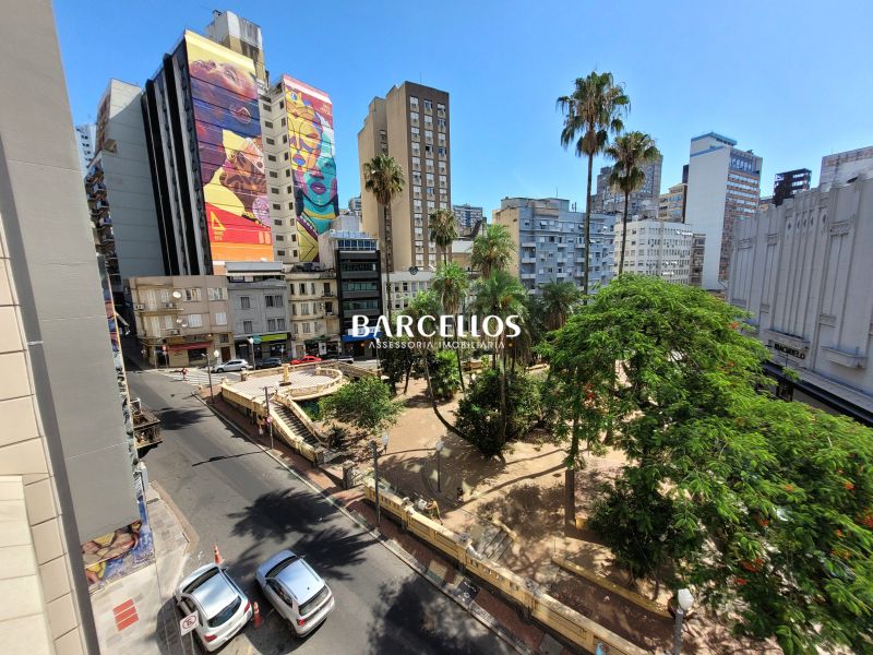 Sala com 1 quarto, 1 banheiro e 27m² à venda no bairro Centro, Porto Alegre