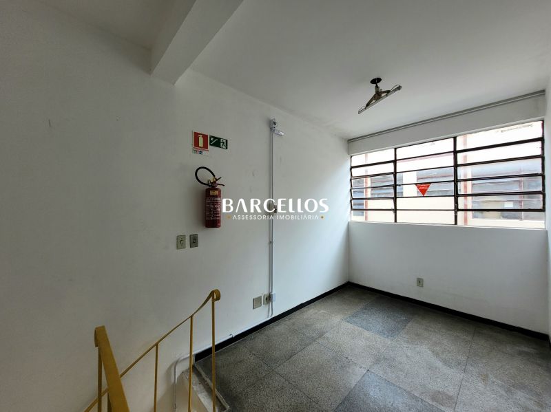 Loja com 1 quarto, 1 banheiro e 30m² à venda no bairro Azenha, Porto Alegre