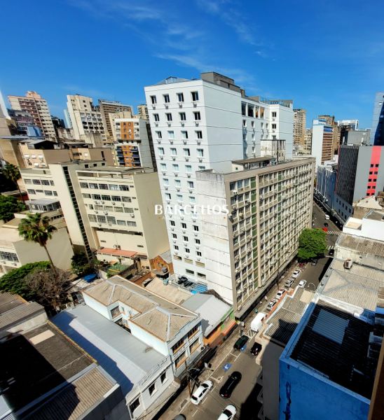 Conjunto com 1 banheiro e 52m² à venda no bairro Centro, Porto Alegre