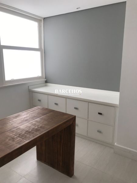 Sala com 1 banheiro e 49m² à venda no bairro Centro, Porto Alegre