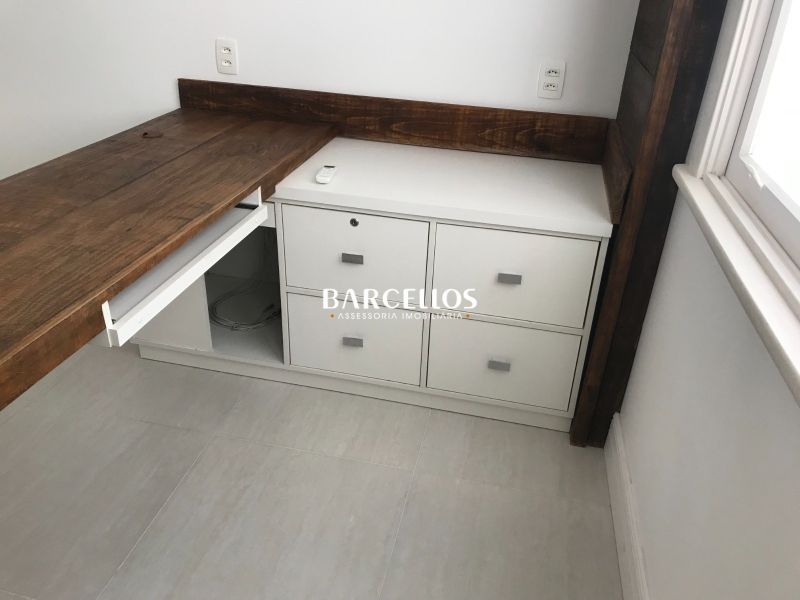 Sala com 1 banheiro e 49m² à venda no bairro Centro, Porto Alegre
