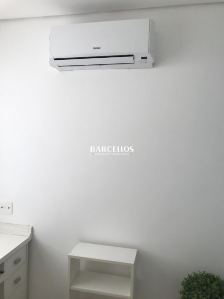 Sala com 1 banheiro e 49m² à venda no bairro Centro, Porto Alegre