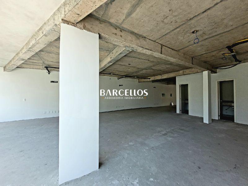 Sala com 16 banheiros e 1396m² à venda no bairro Moinhos de Vento, Porto Alegre