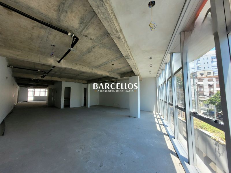 Sala com 16 banheiros e 1396m² à venda no bairro Moinhos de Vento, Porto Alegre