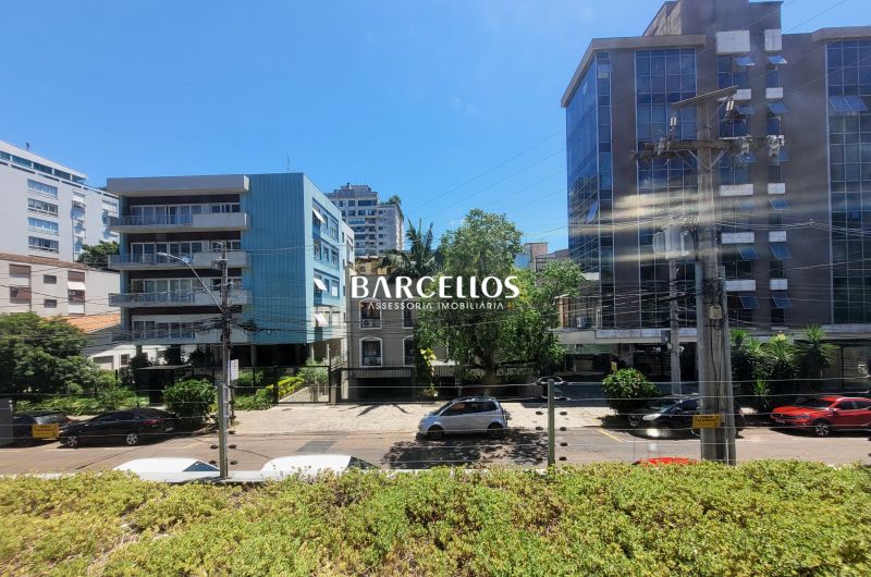 Sala com 16 banheiros e 1396m² à venda no bairro Moinhos de Vento, Porto Alegre