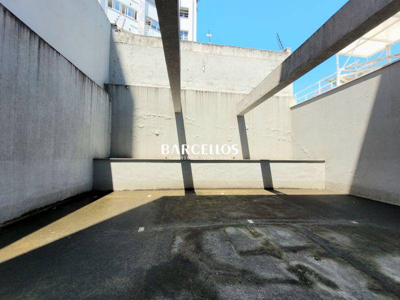 Sala com 16 banheiros e 1396m² à venda no bairro Moinhos de Vento, Porto Alegre