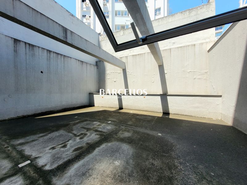 Sala com 16 banheiros e 1396m² à venda no bairro Moinhos de Vento, Porto Alegre