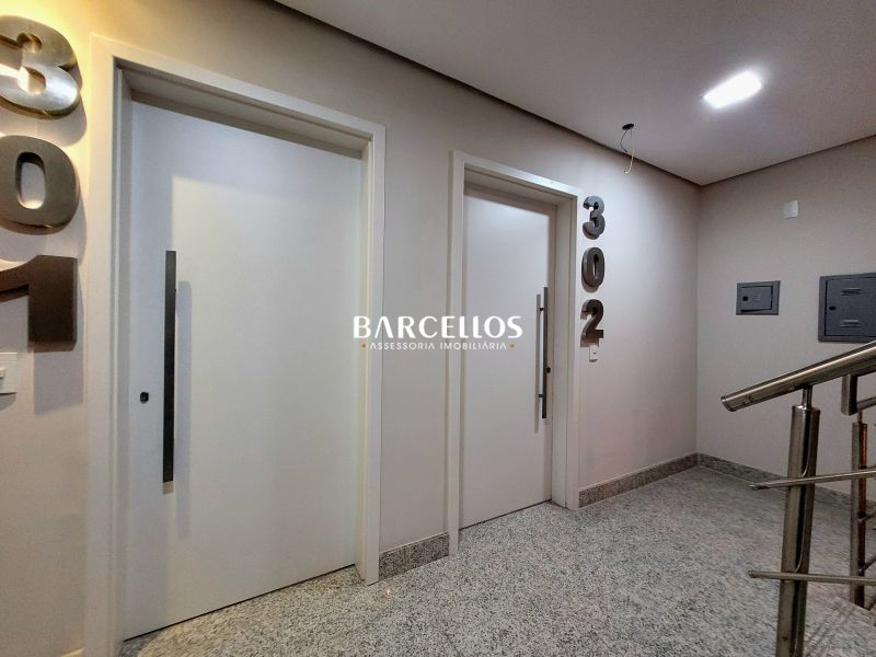 Sala com 16 banheiros e 1396m² à venda no bairro Moinhos de Vento, Porto Alegre