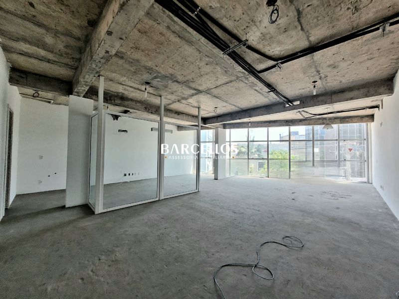 Sala com 16 banheiros e 1396m² à venda no bairro Moinhos de Vento, Porto Alegre