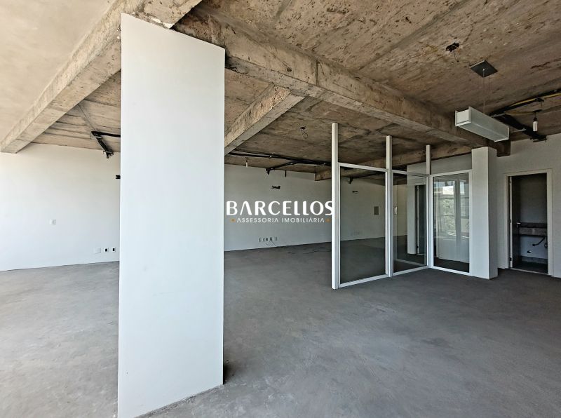 Sala com 16 banheiros e 1396m² à venda no bairro Moinhos de Vento, Porto Alegre