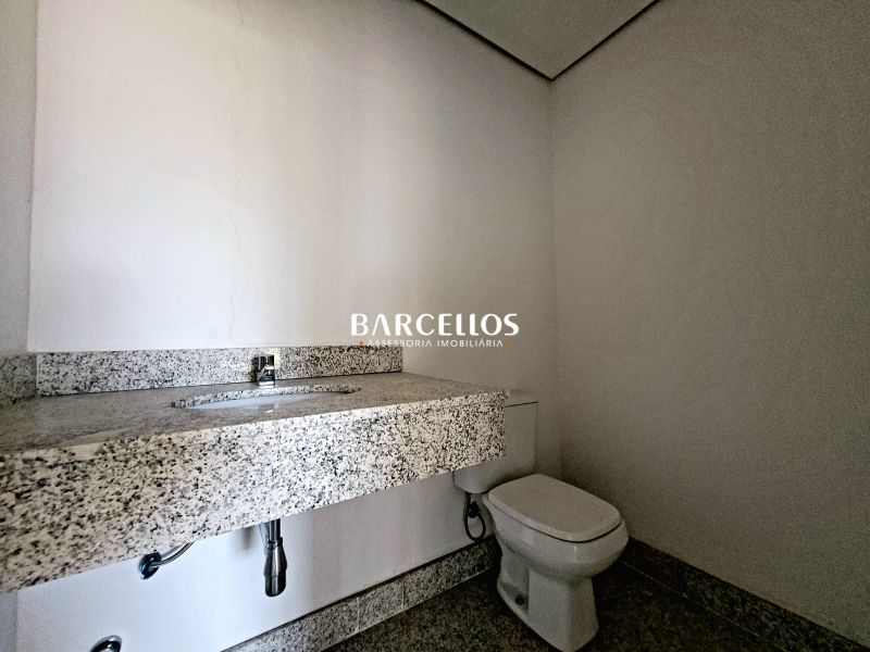 Sala com 16 banheiros e 1396m² à venda no bairro Moinhos de Vento, Porto Alegre