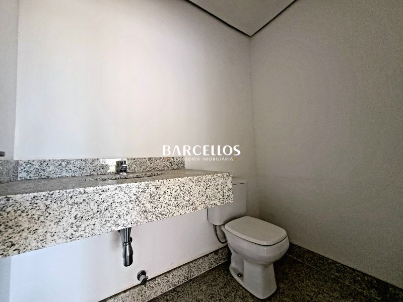 Sala com 16 banheiros e 1396m² à venda no bairro Moinhos de Vento, Porto Alegre