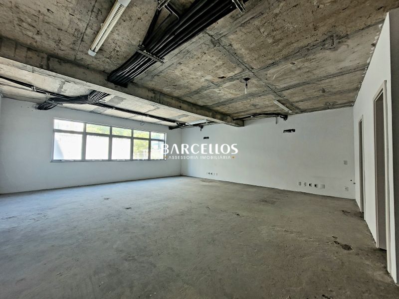 Sala com 16 banheiros e 1396m² à venda no bairro Moinhos de Vento, Porto Alegre