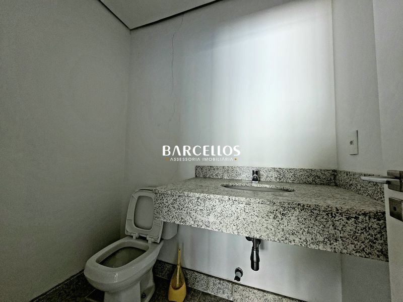 Sala com 16 banheiros e 1396m² à venda no bairro Moinhos de Vento, Porto Alegre