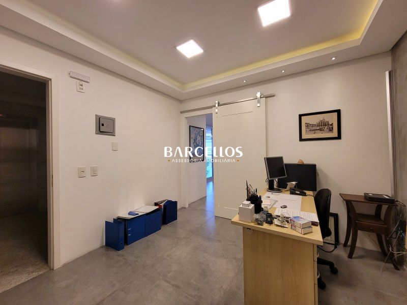 Sala com 16 banheiros e 1396m² à venda no bairro Moinhos de Vento, Porto Alegre