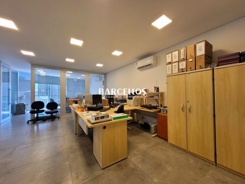 Sala com 16 banheiros e 1396m² à venda no bairro Moinhos de Vento, Porto Alegre
