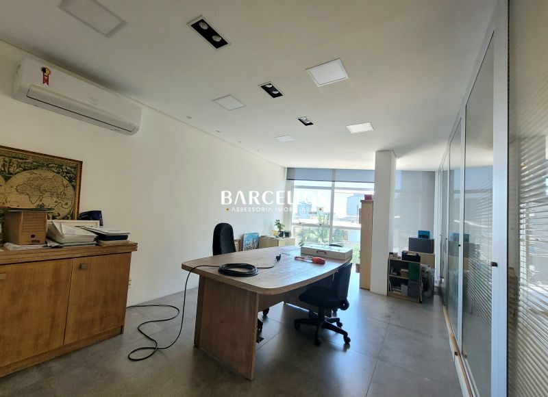 Sala com 16 banheiros e 1396m² à venda no bairro Moinhos de Vento, Porto Alegre