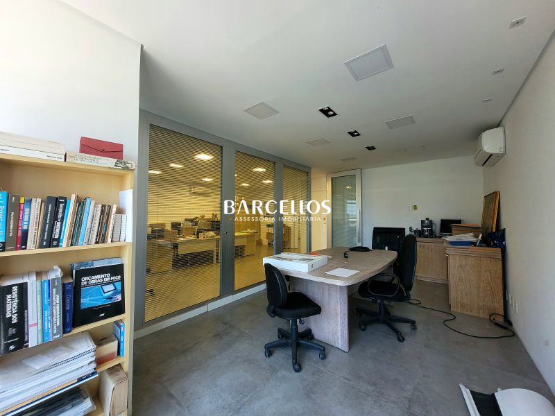 Sala com 16 banheiros e 1396m² à venda no bairro Moinhos de Vento, Porto Alegre