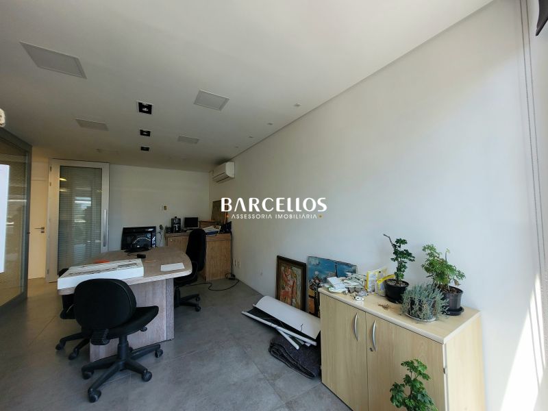 Sala com 16 banheiros e 1396m² à venda no bairro Moinhos de Vento, Porto Alegre
