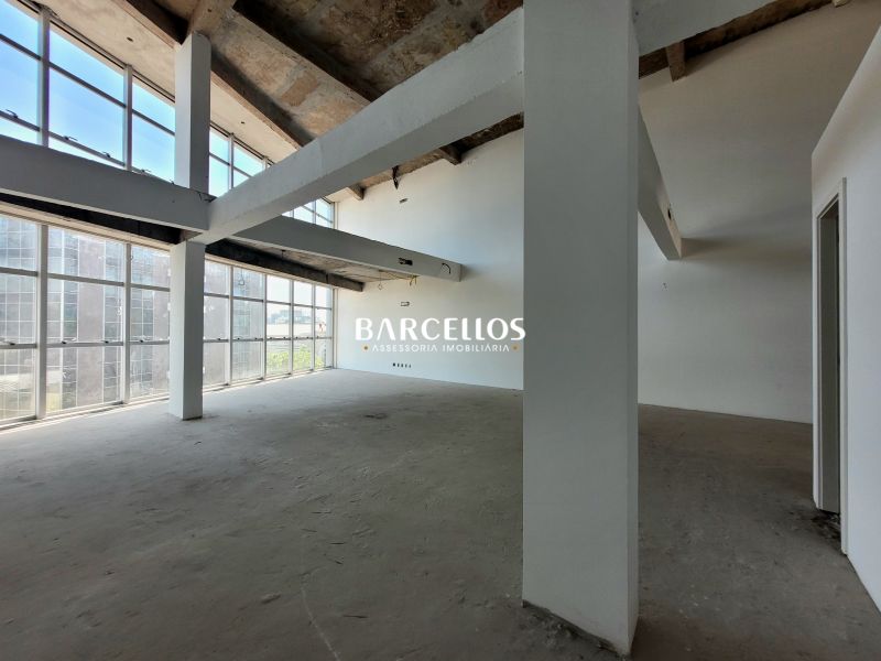 Sala com 16 banheiros e 1396m² à venda no bairro Moinhos de Vento, Porto Alegre
