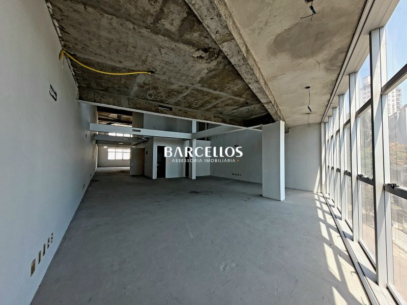 Sala com 16 banheiros e 1396m² à venda no bairro Moinhos de Vento, Porto Alegre