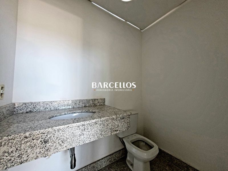 Sala com 16 banheiros e 1396m² à venda no bairro Moinhos de Vento, Porto Alegre